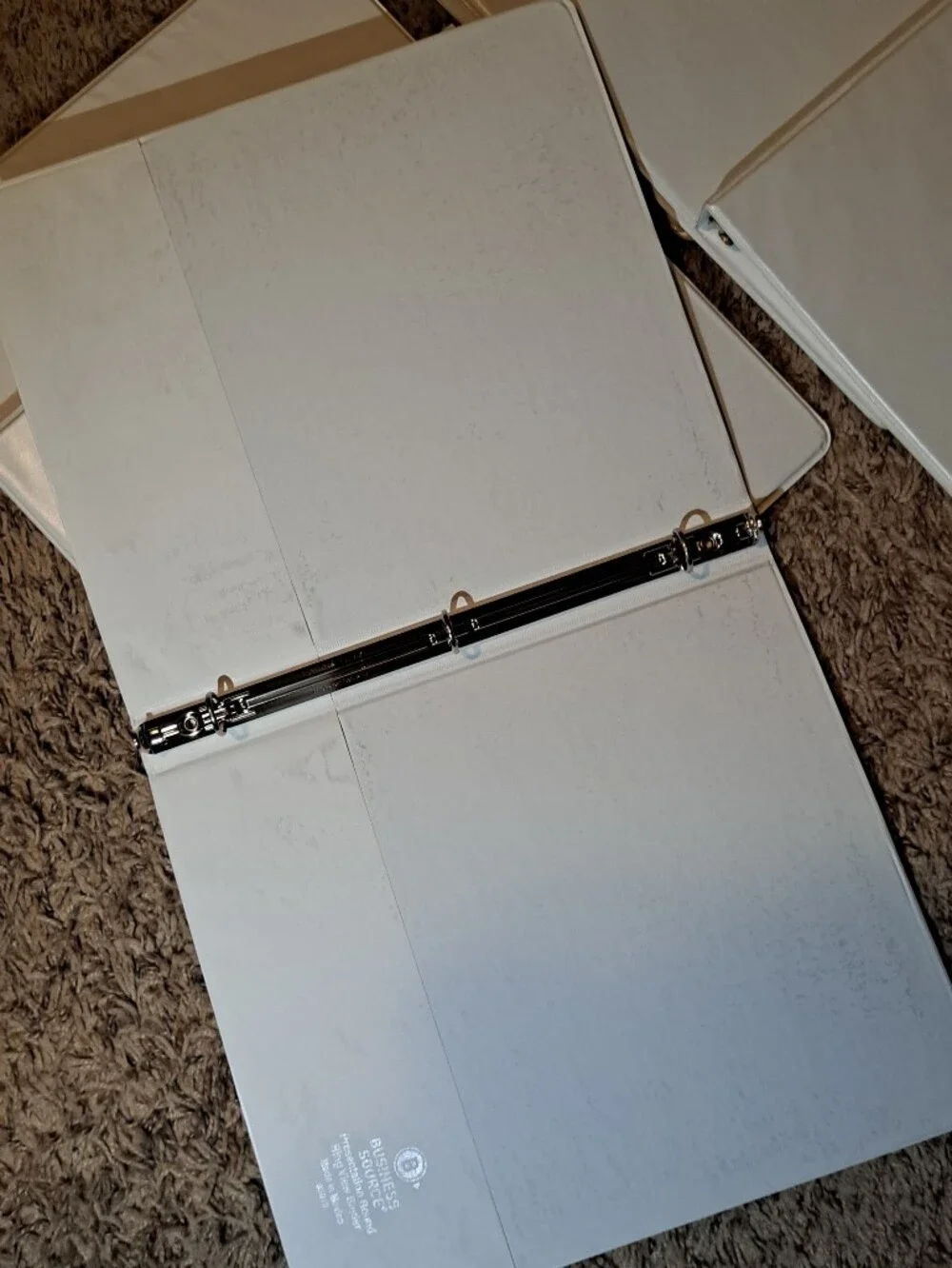 4/$15 🌻 Set of 6 White 3-Ring Hard Cover Binders